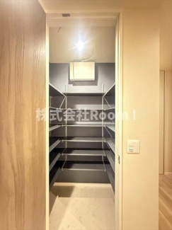 【玄関】 | BORIKIひがしおおさか・ウエスタンハイツ１８ | 毎日通る玄関はこちらです