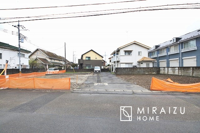【前面道路含む現地写真】 | 日当たりの良いお家は嬉しいですよね。それぞれ価値観が分かれる箇所です、実際に内覧して日当たりの心地よさをご体感下さいね♪