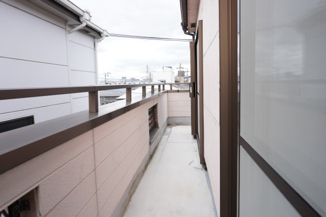 草加市遊馬町 中古戸建のバルコニー|2階