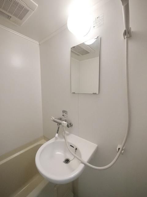 アゼリアヒルハイツの独立洗面台