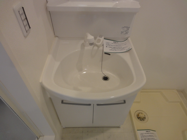 メゾン花水木の洗面所|※同建物の類似写真となります。