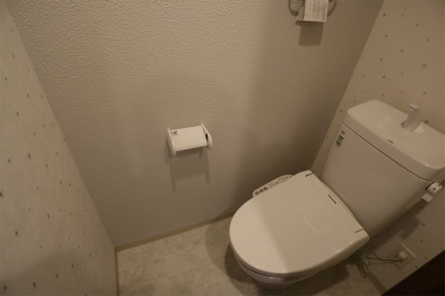 LEO六拾番館のトイレ|ゆったりとした空間のトイレです