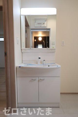 《仲介手数料無料》伊奈町栄４丁目76-2新築一戸建てハートフルタウンの独立洗面台