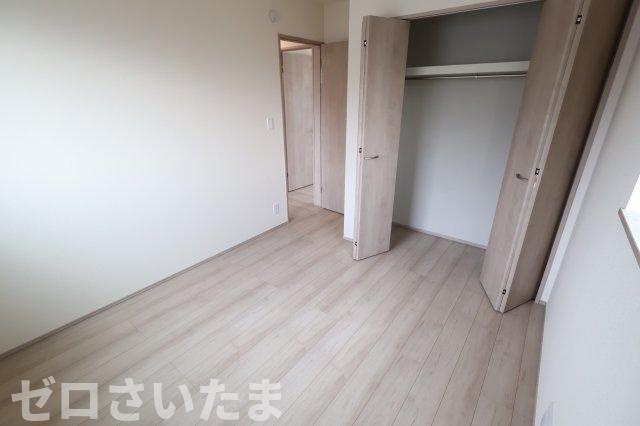 《仲介手数料無料》伊奈町栄４丁目76-2新築一戸建てハートフルタウンの洋室|2階 5.2帖