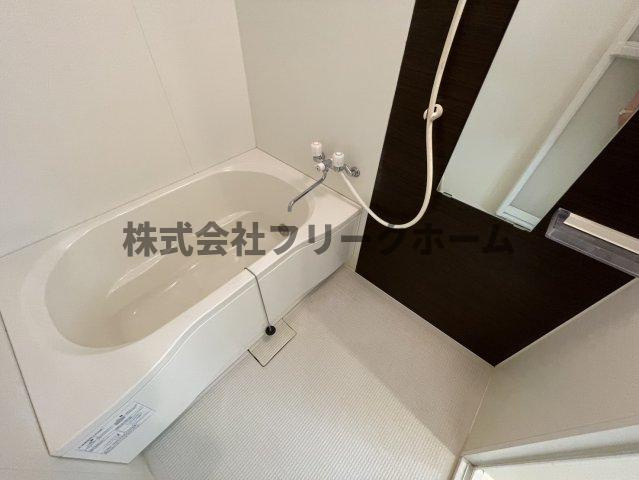 武蔵野市緑町１丁目の賃貸マンションの浴室