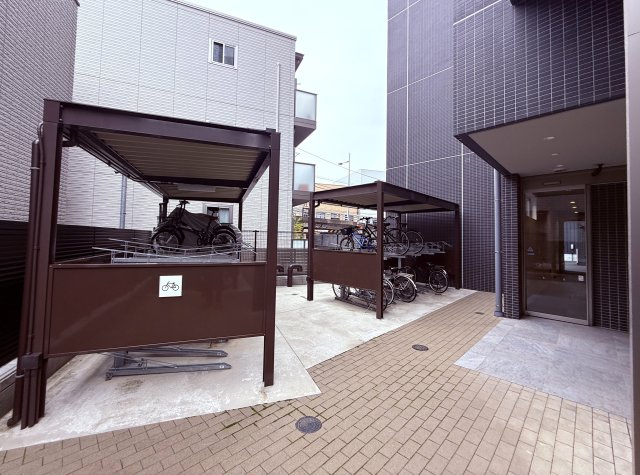 ダイアパレス笹口けやき通りNEXTの駐輪場