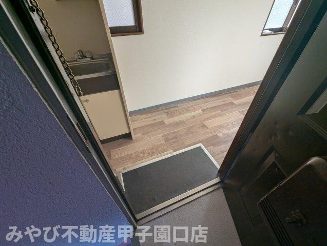 ブルックハイム甲子園の玄関
