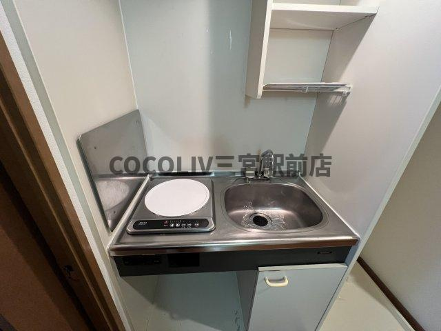 エスリード三宮フラワーロードのキッチン|同物件別部屋写真