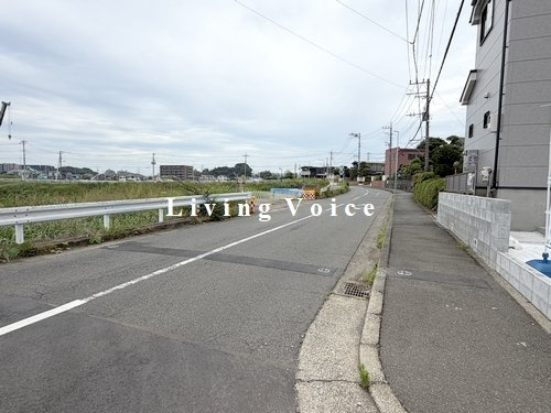 【前面道路含む現地写真】 | 【仲介手数料０円】藤沢市下土棚2期　新築一戸建て　 | 藤沢市下土棚2期　新築一戸建て　