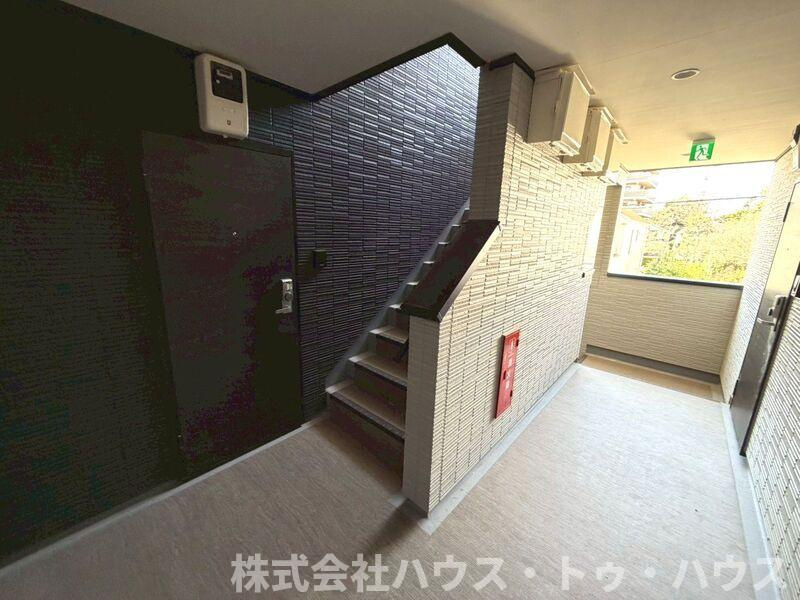 クレストパレス初石のロビー