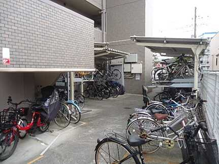 サンシティ大州通の駐輪場