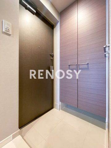 北区赤羽１丁目の賃貸マンションの玄関