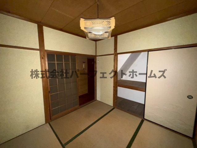 山之上5丁目戸建　賃貸の和室|フローリングだけでなく、和室もあります