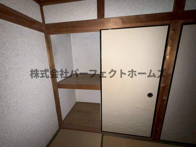 山之上5丁目戸建　賃貸の収納|収納豊富です