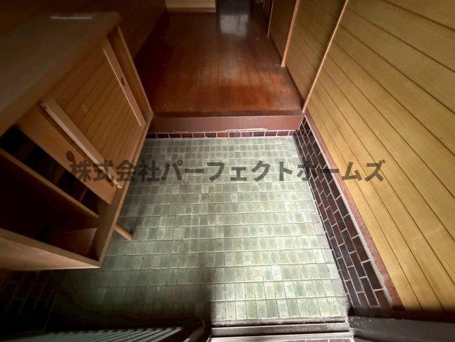 山之上5丁目戸建　賃貸の玄関|落ち着いた玄関です
