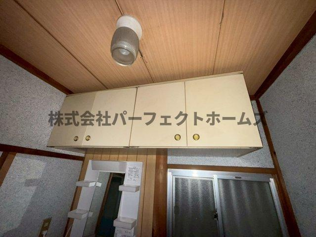 山之上5丁目戸建　賃貸の収納|便利な収納スペースです