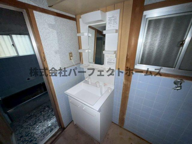 山之上5丁目戸建　賃貸の独立洗面台|独立洗面化粧台が付いています