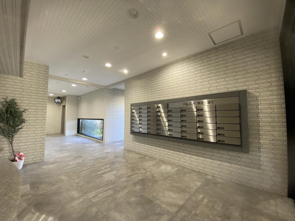 熊本市北区楠２丁目の賃貸マンションのロビー