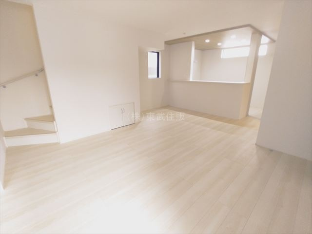 【居間・リビング】の画像