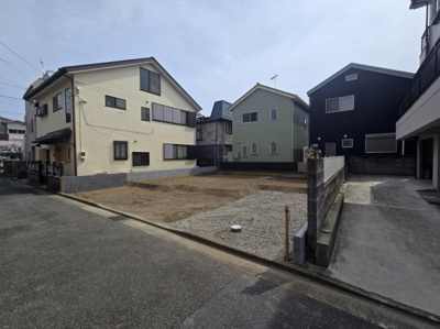 【前面道路含む現地写真】 | 平塚市花水台　限定１棟　新築住宅