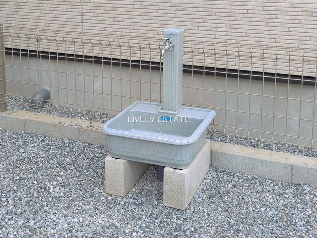 草加市新里町 新築分譲住宅 全8棟 1号棟のその他|立水栓