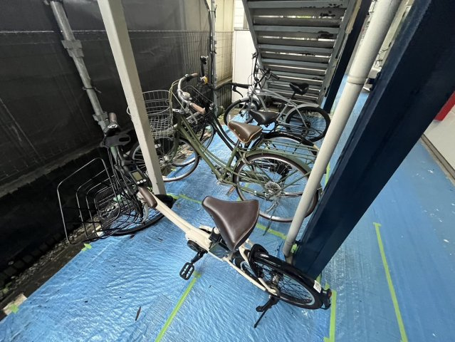 小金井市貫井北町３丁目のアパートのエントランス