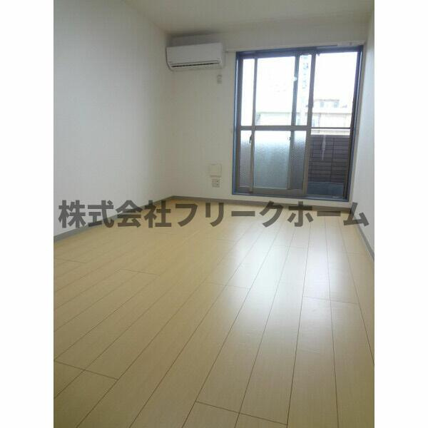 小金井市貫井北町３丁目のアパートの寝室