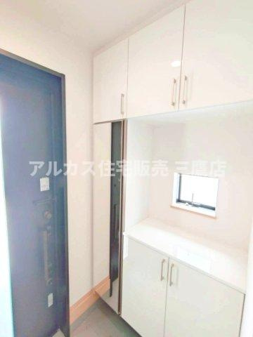 中央線 武蔵小金井駅 徒歩19分 新築戸建 小金井市前原町４丁目の玄関