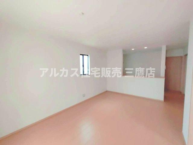 中央線 武蔵小金井駅 徒歩19分 新築戸建 小金井市前原町４丁目の居間・リビング