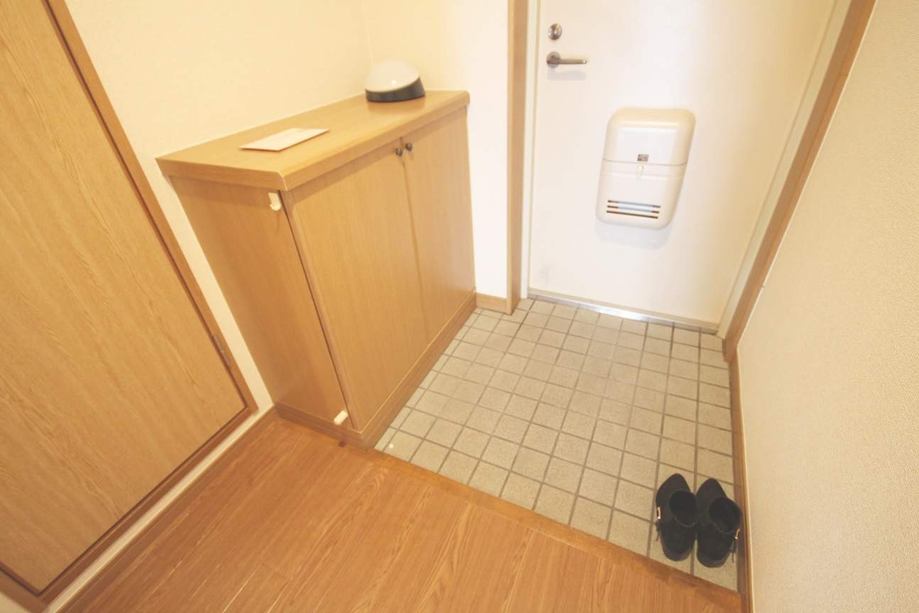 フローラルハイツ大道P-Ⅱの玄関|※同建物の類似写真となります。