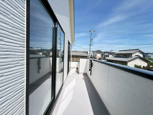 ハートフルタウン　一宮市萩原町林野　全3区画分譲のバルコニー|バルコニーは南向きで洗濯物もよく乾きます！