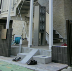 【エントランス】 | リブリ・西新宿