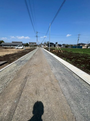 【前面道路含む現地写真】 | 由良町　売土地　A区画 | 東側道路☆