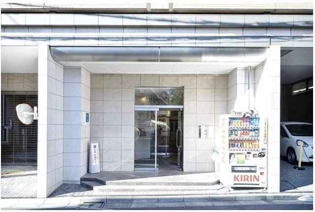 パレステュディオ渋谷本町のエントランス|毎日通るエントランスはこのようになっています