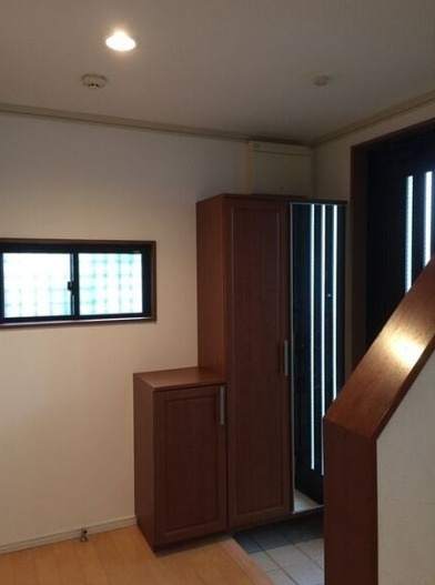 篠原中町戸建の玄関