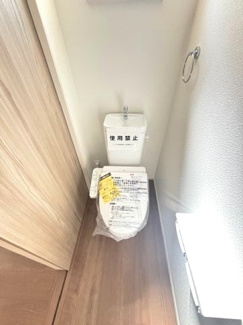 【トイレ】 | 西区南観音8丁目　全6区画　NO2【外構工事込】 | 清潔感のあるトイレです