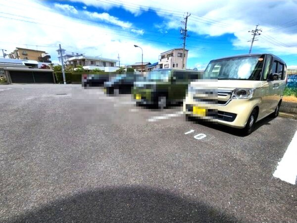 quietの駐車場