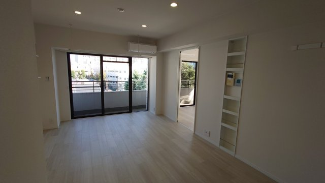 【居間・リビング】