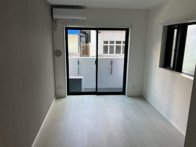 ピアコートTM新所沢壱番館の居間・リビング