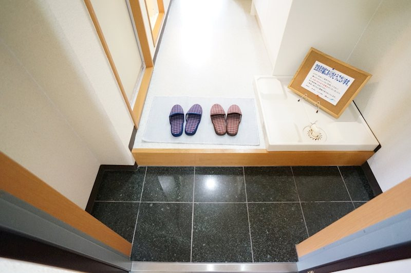 エクシード円町の玄関