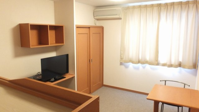 レオパレス人形の居間・リビング|家具家電設置済みです。