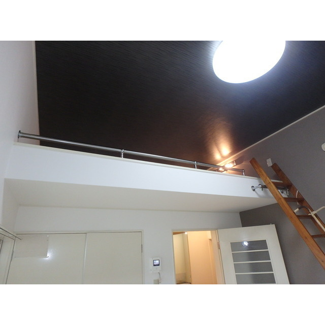 シティパレス東住藤金の居間・リビング