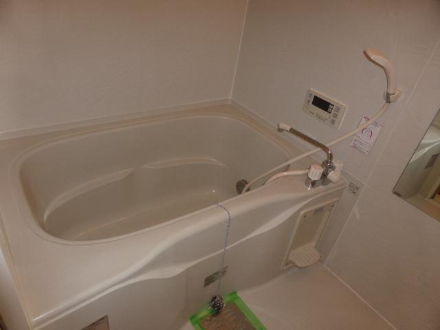 プライムコート豊春の浴室