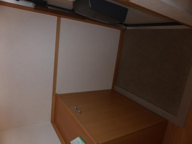 プライムコート豊春の玄関