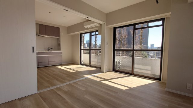 【居間・リビング】