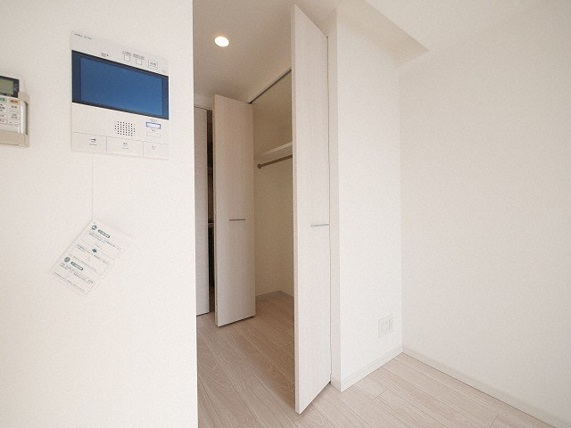 大阪市淀川区木川東２丁目の賃貸マンションの収納