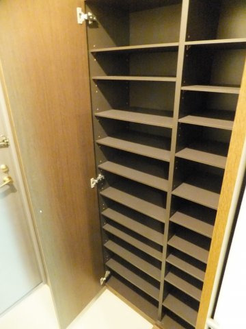 フローラ本八幡の収納|シューズボックス