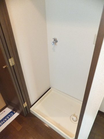 フローラ本八幡のその他|洗濯機置き場