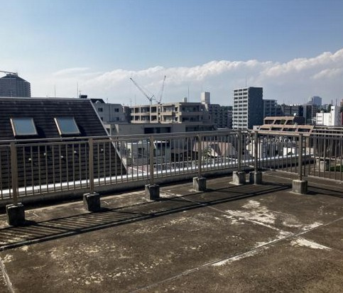 【バルコニー】