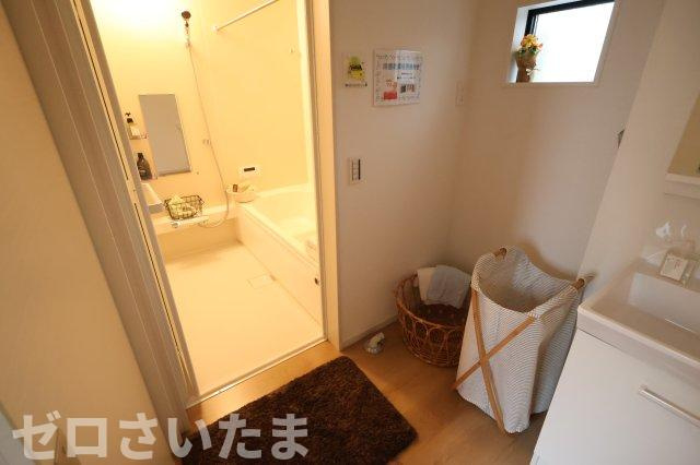 《仲介手数料無料》伊奈町本町２丁目206新築一戸建てエルデのランドリースペース